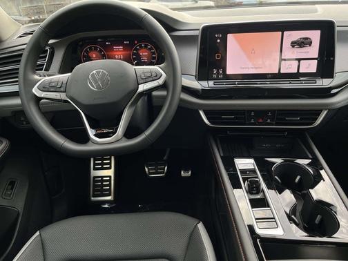 2026 Volkswagen Atlas Peak Edition