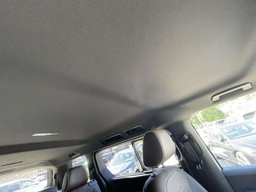 Candy White 2025 Volkswagen ID. Buzz Pro S