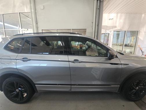 2024 Volkswagen Tiguan 2.0T SE R-Line Black 4MOTION