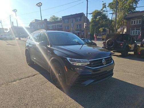 2023 Volkswagen Tiguan 2.0T SE R-Line Black 4MOTION