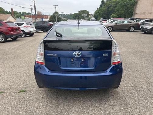 2010 Toyota Prius One
