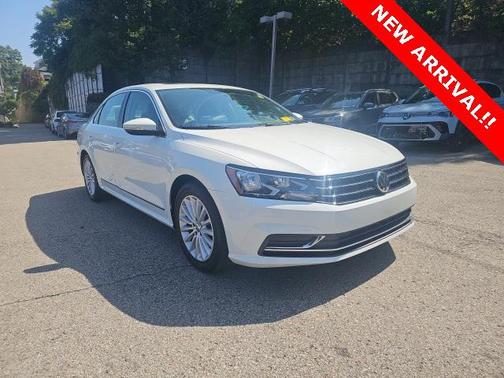 2017 Volkswagen Passat 1.8T SE
