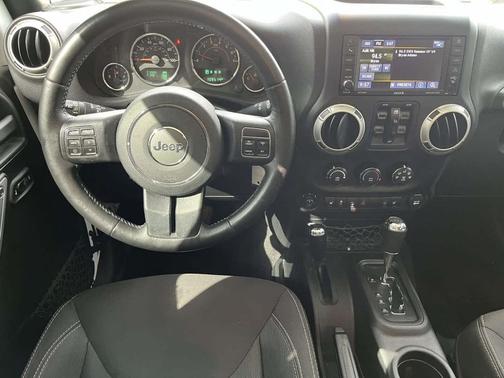 Bright White 2018 Jeep Wrangler JK Unlimited Rubicon