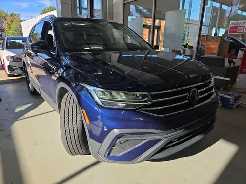 Atlantic Blue Metallic 2022 Volkswagen Tiguan 2.0T SE 4MOTION