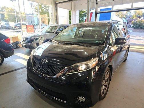 2017 Toyota Sienna SE Premium