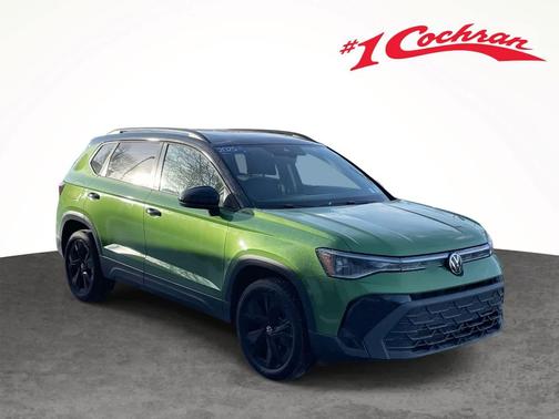 2025 Volkswagen Taos 1.5T SE Black