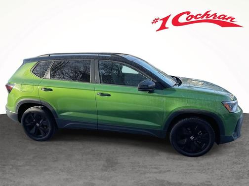 2025 Volkswagen Taos 1.5T SE Black