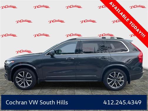 2016 Volvo XC90 T6 Momentum