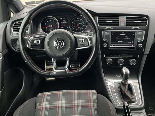 2017 Volkswagen Golf GTI 2.0T S 4-Door