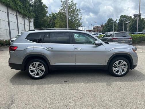 2022 Volkswagen Atlas 3.6L SE w/Technology