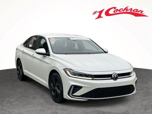 Opal White Pearl 2025 Volkswagen Jetta 1.5T SE