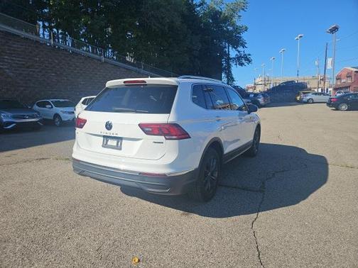 2022 Volkswagen Tiguan 2.0T SE 4MOTION