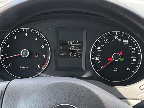 Platinum Gray Metallic 2014 Volkswagen Jetta Auto SE w/Connectivity