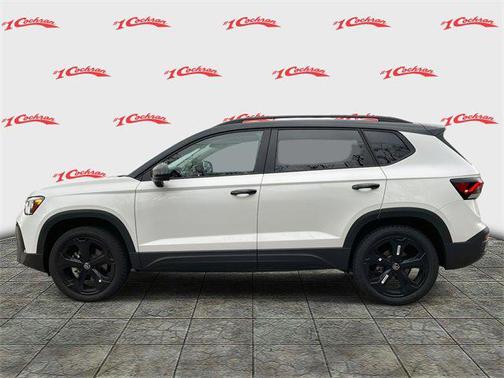 2025 Volkswagen Taos 1.5T SE Black