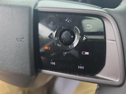 Everest White Pearl Tricoat/Super Black 2025 Nissan Murano SL