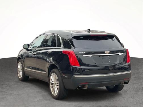 Stellar Black Metallic 2017 Cadillac XT5 Premium Luxury