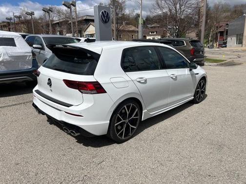 2024 Volkswagen Golf R 2.0T Manual