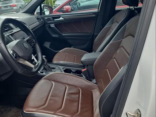 Oryx White Pearl 2022 Volkswagen Tiguan 2.0T SEL R-Line 4MOTION