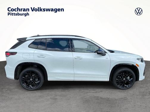 opal white pearl 2026 Volkswagen Tiguan 2.0T SE R-Line Black 4MOTION