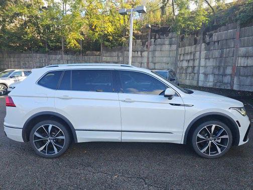 2023 Volkswagen Tiguan 2.0T SEL R-Line 4MOTION