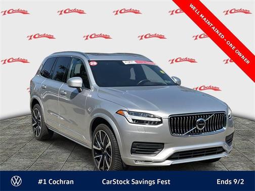 2020 Volvo XC90 T6 Momentum
