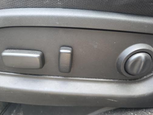 Silver Ice Metallic 2014 Chevrolet Traverse 1LT