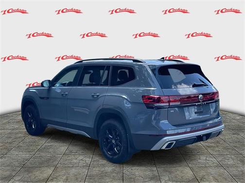 2024 Volkswagen Atlas 2.0T SE w/Technology 4MOTION