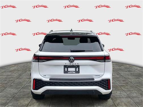 2025 Volkswagen Tiguan 2.0T SE R-Line Black 4MOTION