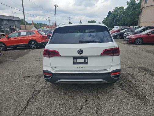 2023 Volkswagen Taos 1.5T SE