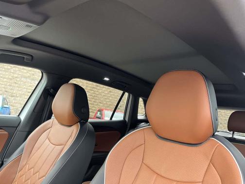 2026 Volkswagen Tiguan 2.0T SEL R-Line 4MOTION