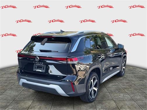 2025 Volkswagen Tiguan 2.0T SE 4MOTION