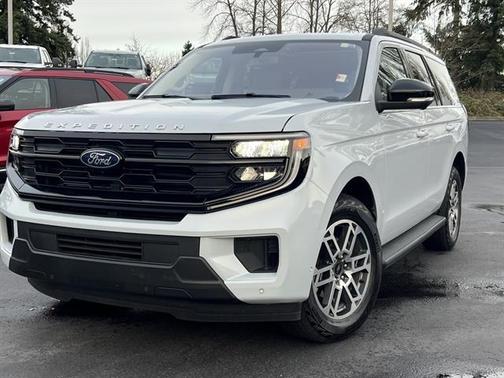 2025 Ford Expedition Active