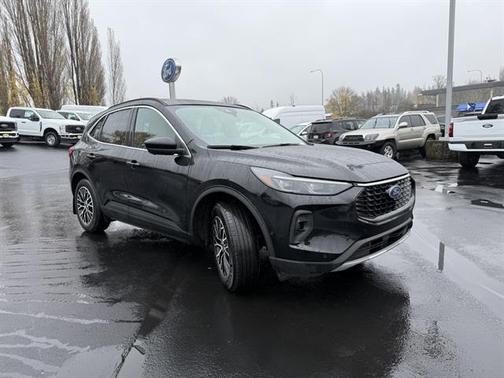 2023 Ford Escape PHEV SE