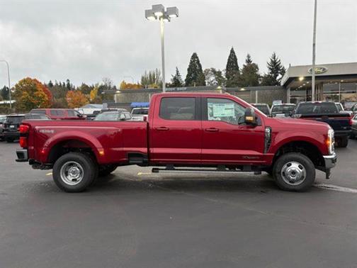 Ruby Red Metallic Tinted Clearcoat 2026 Ford F-350 Lariat