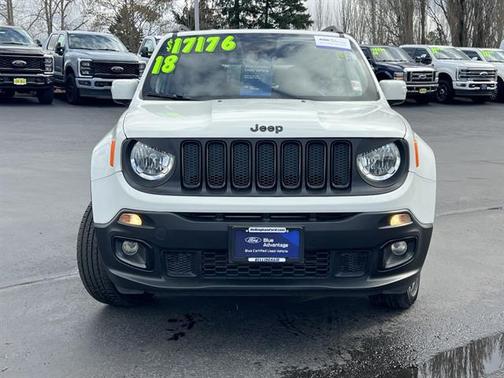White 2018 Jeep Renegade LATITUDE