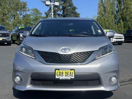 2017 Toyota Sienna SE Premium