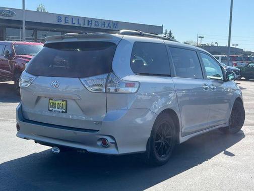 2017 Toyota Sienna SE Premium