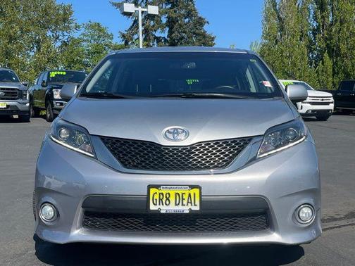 2017 Toyota Sienna SE Premium