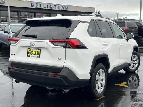 2019 Toyota RAV4 LE