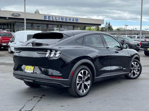 2025 Ford Mustang Mach-E Select