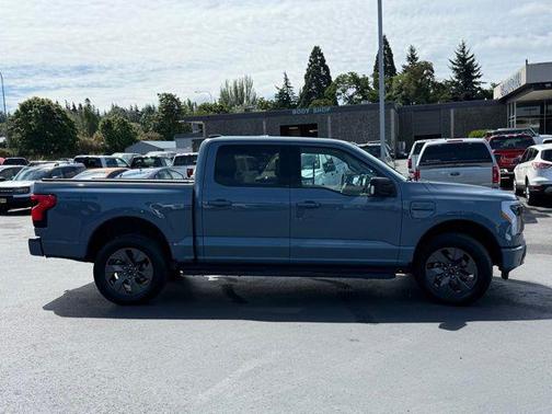 2023 Ford F-150 Lightning XLT