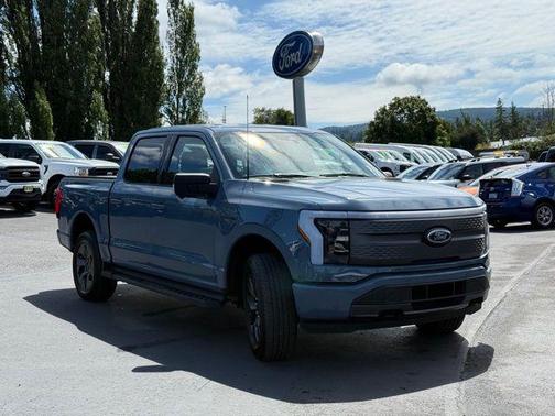 2023 Ford F-150 Lightning XLT