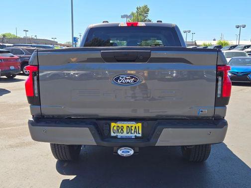 2025 Ford F-150 Lightning Flash