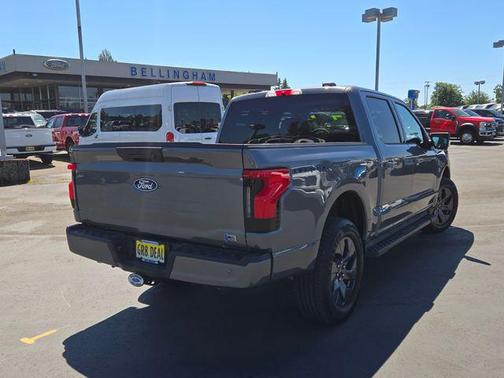 2025 Ford F-150 Lightning Flash