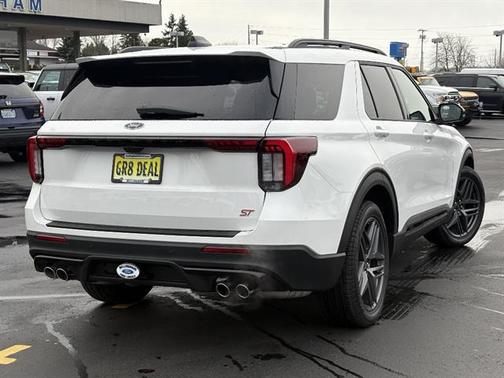 Star White Metallic Tri-Coat 2026 Ford Explorer ST