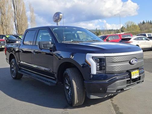 2025 Ford F-150 Lightning Flash