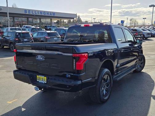 2025 Ford F-150 Lightning Flash