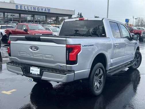 2025 Ford F-150 Lightning Flash
