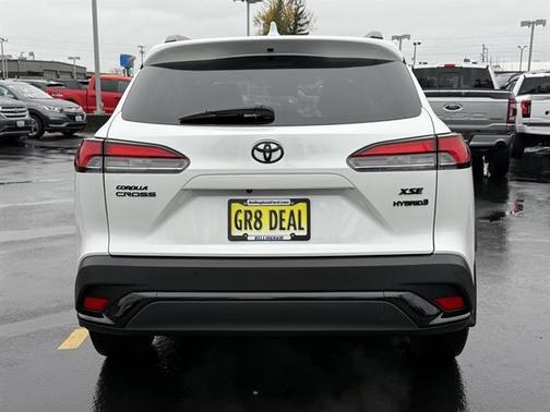 2024 Toyota Corolla Hybrid SE