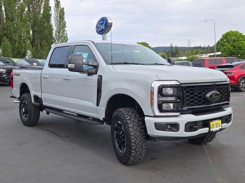 2025 Ford F-350 XLT